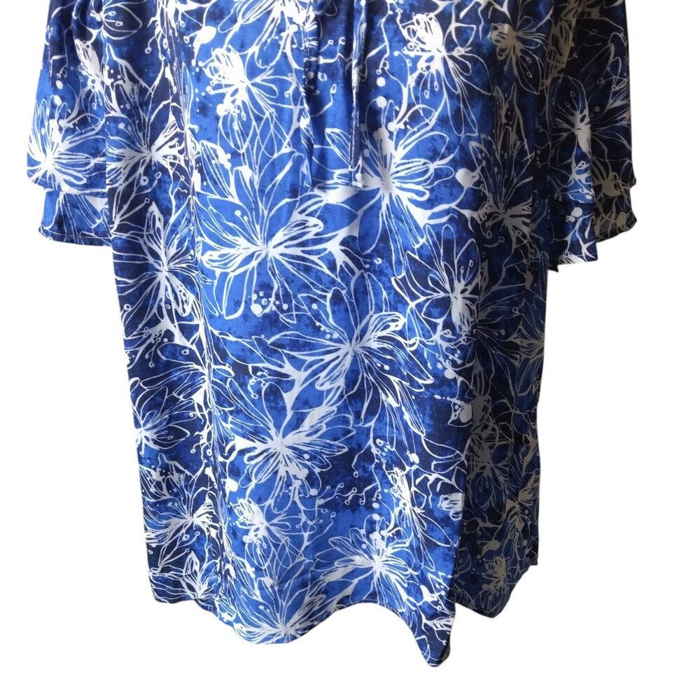 A Love Story Size 2X Floral Flutter Sleeve Ruffle Accent Pullover Blouse Top - Picture 3 of 8